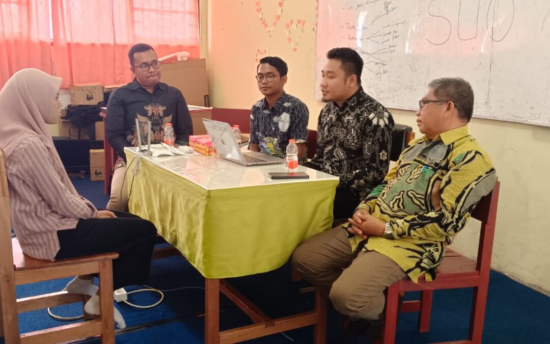 KEGIATAN SELEKSI PENERIMAAN MAHASISWA BARU JALUR MANDIRI KEMITRAAN DENGAN PEMERINTAH KABUPATEN BARITO SELATAN, DAN PENYUSUNAN NASKAH KERJASAMA ANTARA UM DG PEMKAB BARITO SELATAN